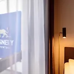 Hessnery Hotel