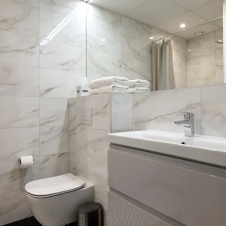 Апарт-отель Hessnery 4*