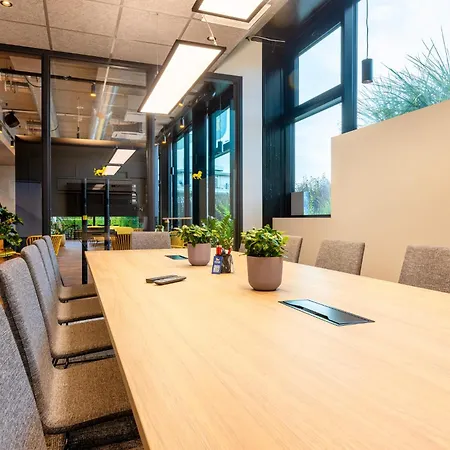 Hessnery Апарт-отель 4*