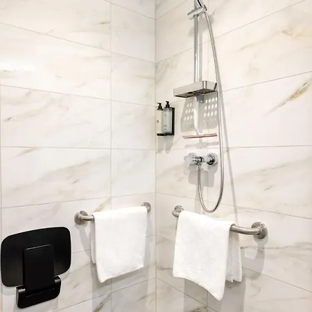 Hessnery Апарт-отель 4*